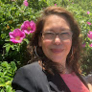 Meet your Posher, Corina